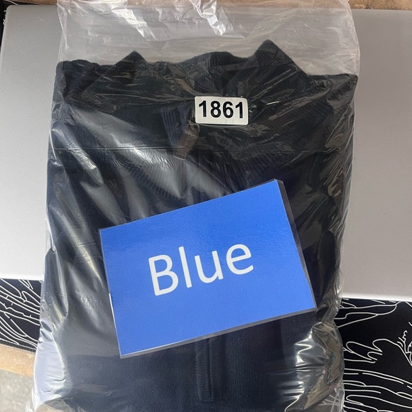 Jos. A Banks Traveler 100% Pima Cotton 1/4 Zip Shirt Mens M Navy soft Light 1861 - Picture 6 of 6